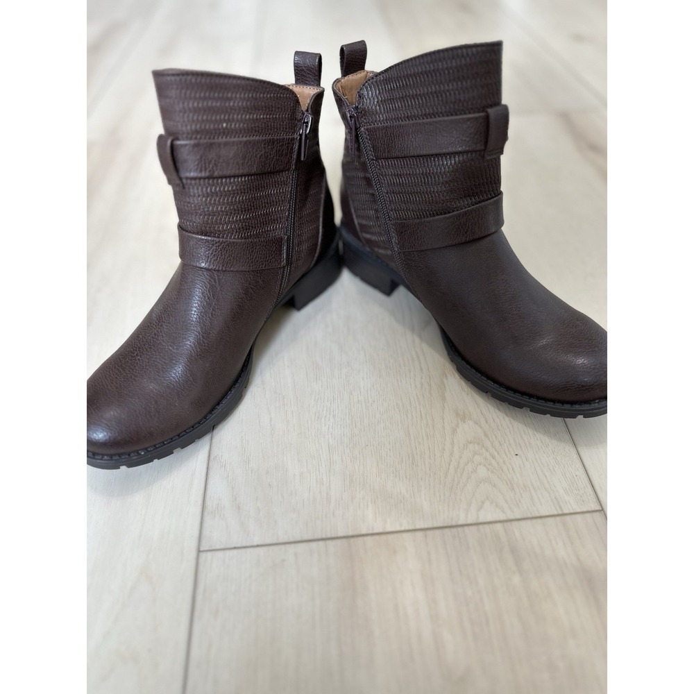 NWT Croft & Barrow Brown Pebbled Buckle Ankle Boots Ortholite Lug Sole W 8.5M - Picture 4 of 10